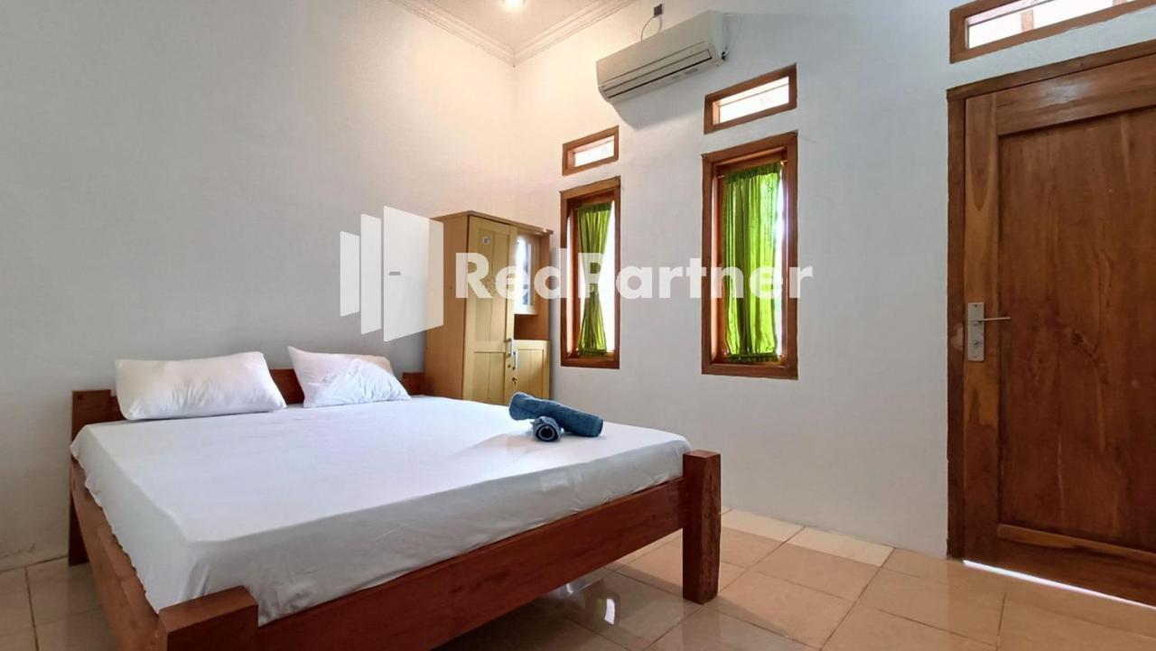 Jogo Segoro Homestay Mitra Reddoorz Near Pantai Sundak Gunungkidul Ngandong エクステリア 写真