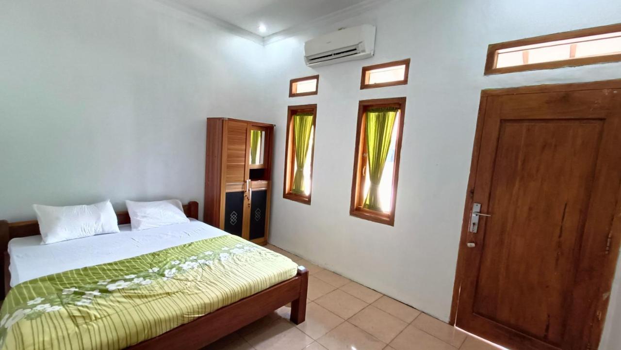 Jogo Segoro Homestay Mitra Reddoorz Near Pantai Sundak Gunungkidul Ngandong エクステリア 写真