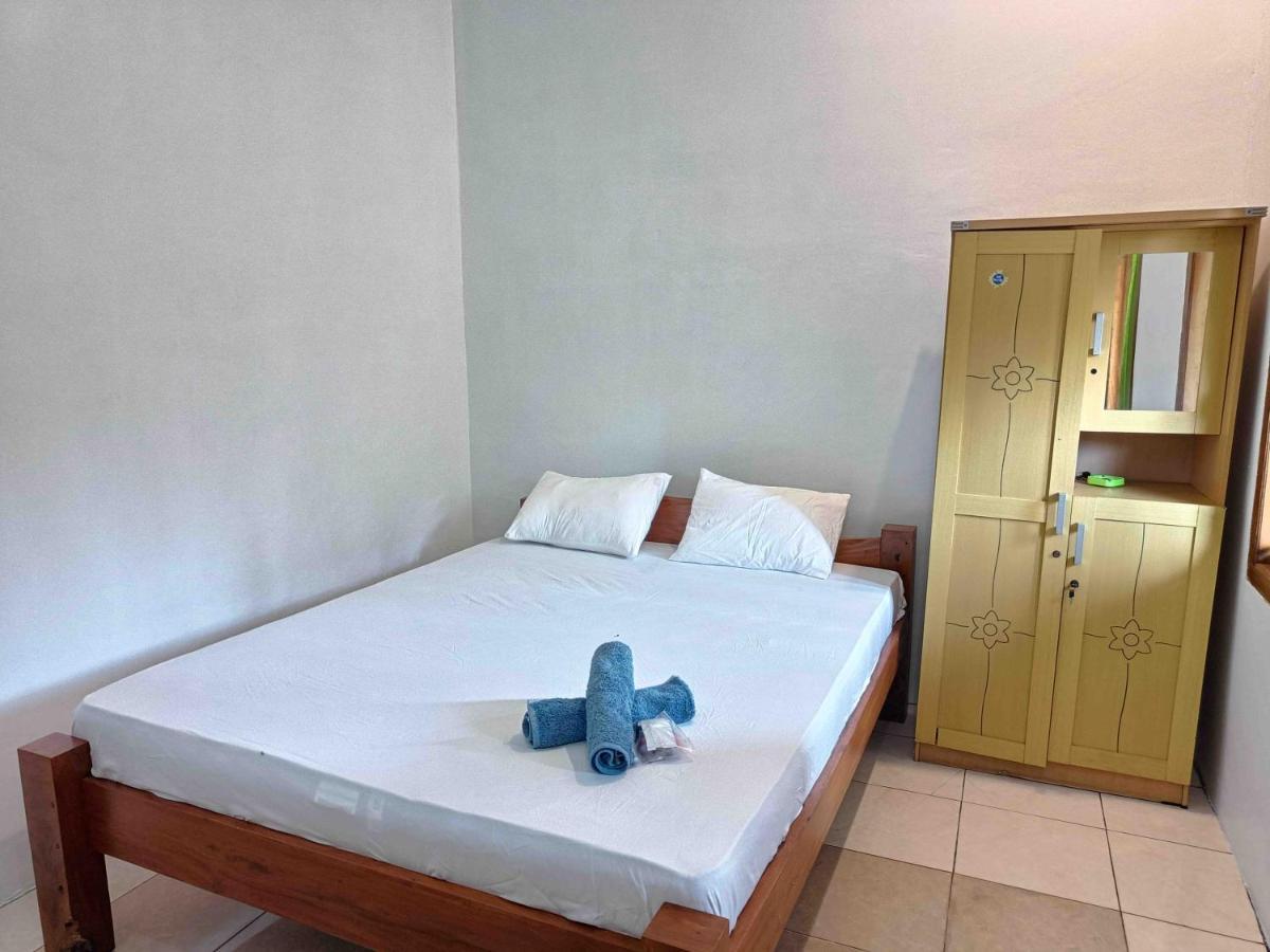 Jogo Segoro Homestay Mitra Reddoorz Near Pantai Sundak Gunungkidul Ngandong エクステリア 写真