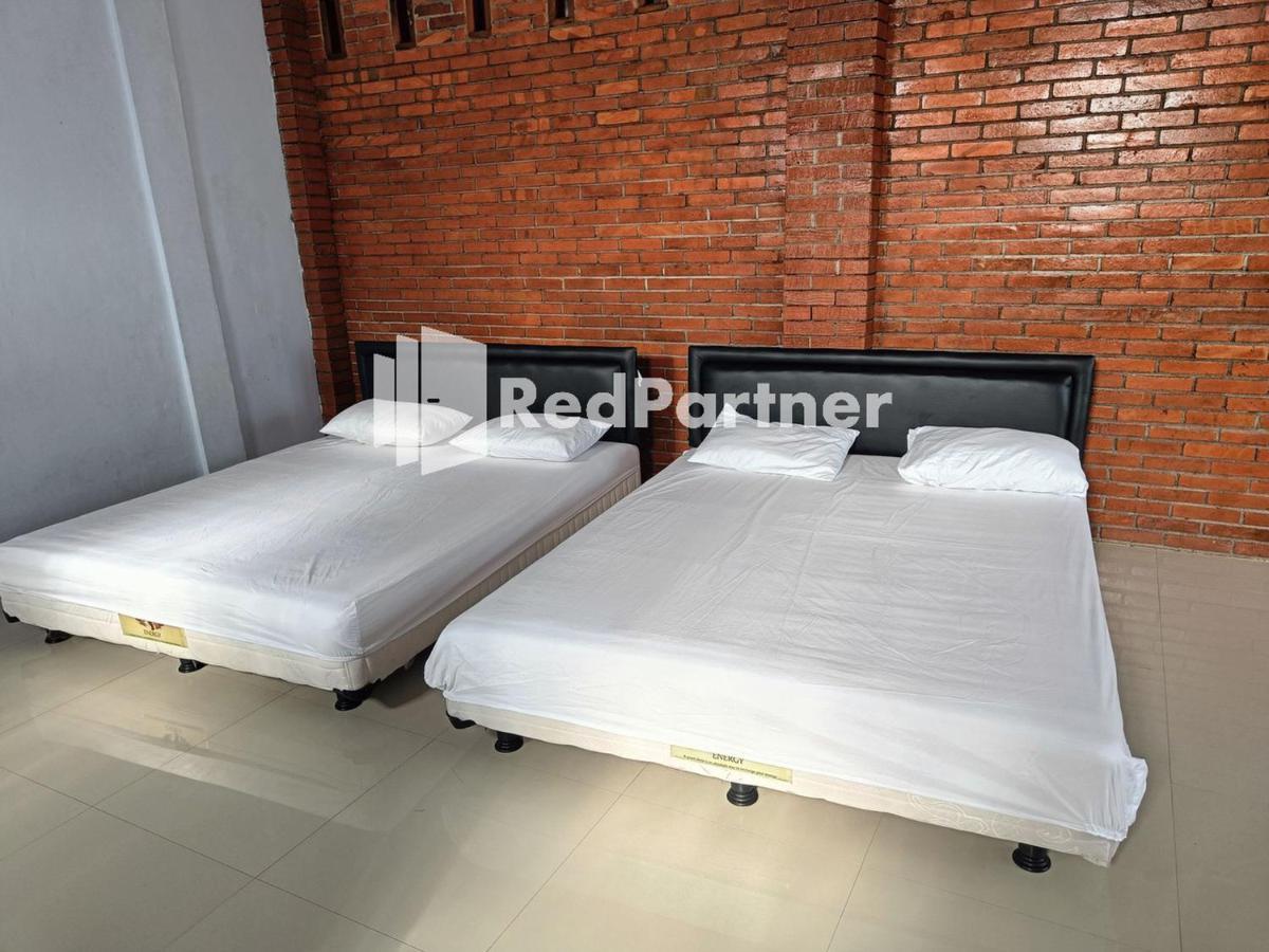 Jogo Segoro Homestay Mitra Reddoorz Near Pantai Sundak Gunungkidul Ngandong エクステリア 写真