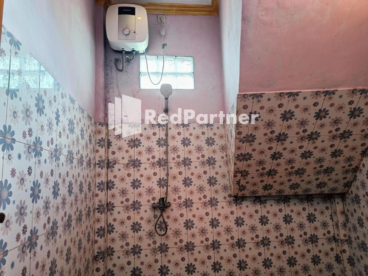 Jogo Segoro Homestay Mitra Reddoorz Near Pantai Sundak Gunungkidul Ngandong エクステリア 写真