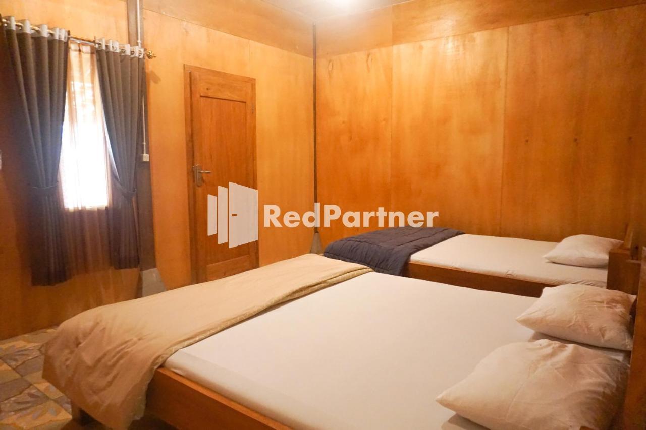 Jogo Segoro Homestay Mitra Reddoorz Near Pantai Sundak Gunungkidul Ngandong エクステリア 写真