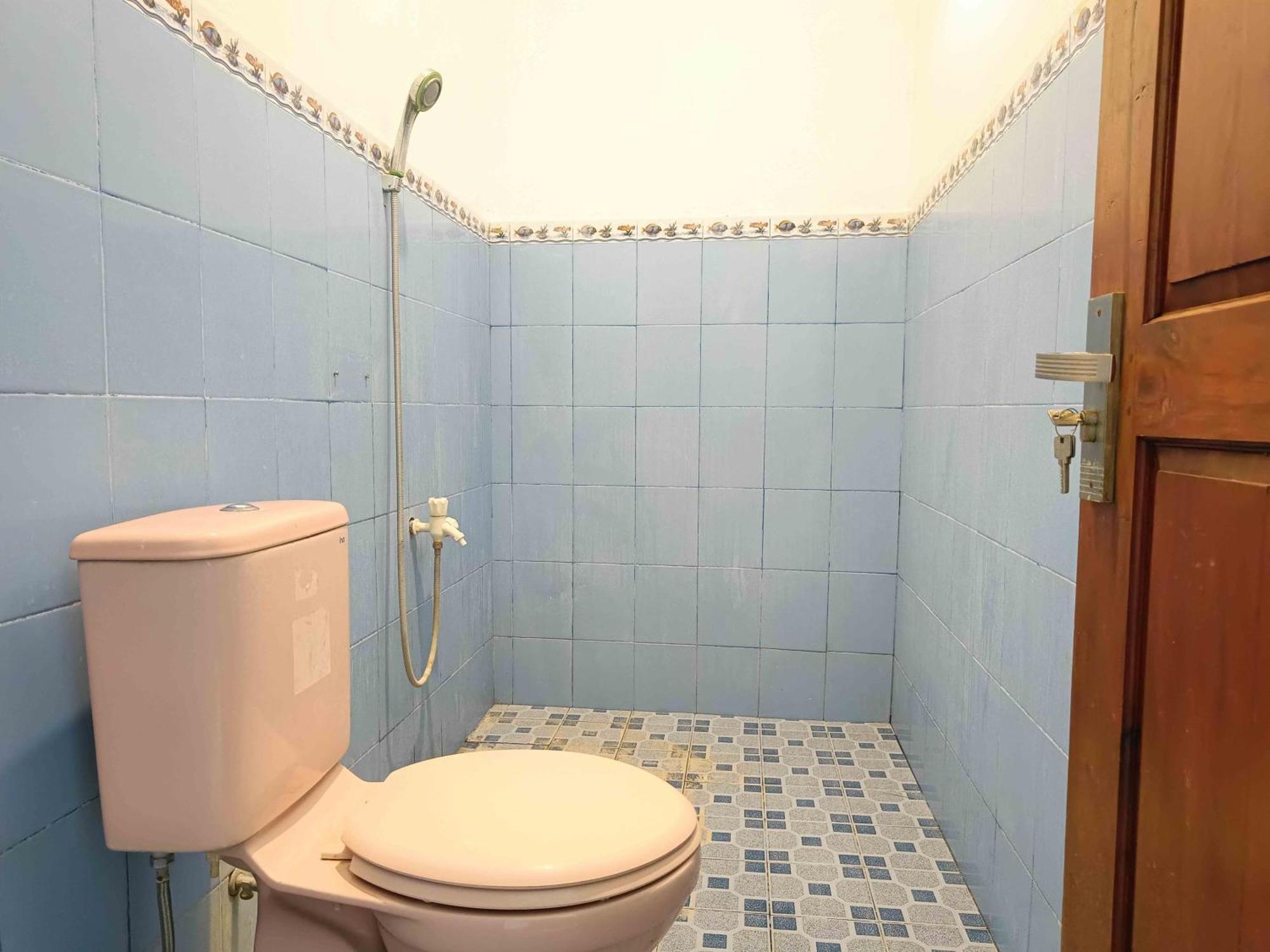 Jogo Segoro Homestay Mitra Reddoorz Near Pantai Sundak Gunungkidul Ngandong 部屋 写真